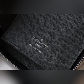 LV Артикул： N60442 Кошелек с прямой застежкой-молнией Этот прямо