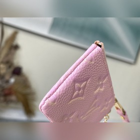 LV Артикул： M81565 Розовый кожаный брелок для ключей из серии ко