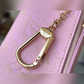 LV Артикул： M81565 Розовый кожаный брелок для ключей из серии ко