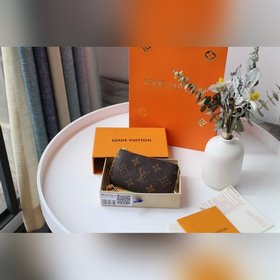 LV Кошелек для ключей Модель M62650 Элегантный и практичный кожан