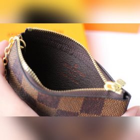 LV Кошелек для ключей Модель M62650 Элегантный и практичный кожан