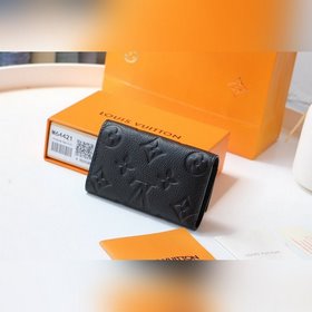 LV Модель M64421, тиснение черного цвета В этом ключевом случае 
