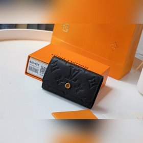 LV Модель M64421, тиснение черного цвета В этом ключевом случае 