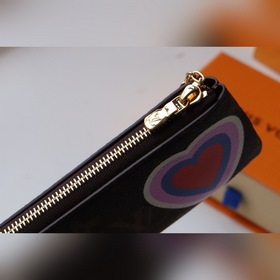 LV Кошелек для ключей Модель： M62650 Элегантный и практичный кош