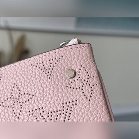 LV Артикул： M69508 Кошелек Zippy Компактный дизайн и просторное 