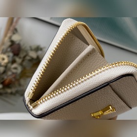 LV Артикул： M80010 ZIPPY Кошелек на молнии Изготовлен из кожи M