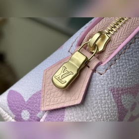 LV Артикул： M81270 Компактный кошелек для мелочи косметики Изго