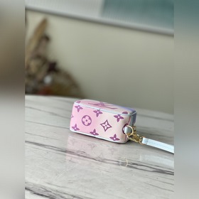 LV Модель： M81339 Серия Capsule Кошелек Изготовлен из канваса с