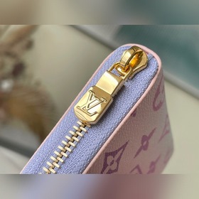 LV Артикул： M81388 Серия кошельков с градиентным цветом Специаль