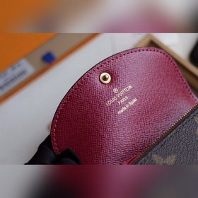 LV Модель M41939 Разноцветный кошелек-конверт Компактный, но чре