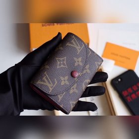 LV Модель M41939 Разноцветный кошелек-конверт Компактный, но чре