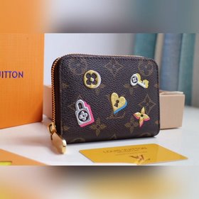 LV Zippy Кошелек Модель M64118 Сердце Кошелек Zippy изготовлен из