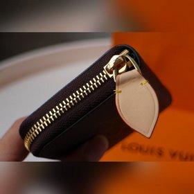LV ZIPPY Кошелек на молнии Модель M67690  Кошелек на молнииз тка