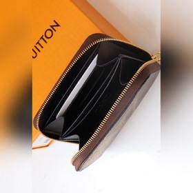 LV Кошелек на молнии Артикул： M67690  Версия из ткани с принтом