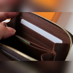 LV ZIPPY Кошелек на молнии Модель M60067 Идеальный выбор для гор