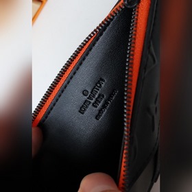 LV Новый кошелек с застежкой-монетодержателем Артикул： M80827 