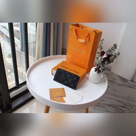 LV Новый кошелек с застежкой-монетодержателем Артикул： M64038 Л