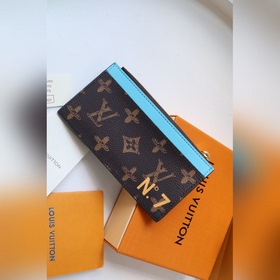 LV Артикул： M81256 Карман для карт с застежкой-молнией Серия il