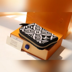 LV Артикул： M69997 Кошелек ZIPPY В сезоне осень-зима 2020 Nicol