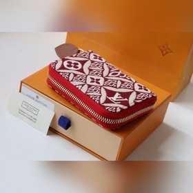 LV Артикул： M69997 Кошелек ZIPPY В сезоне осень-зима 2020 Nicol