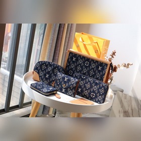 LV Артикул： M69997 Синий кошелек ZIPPY В сезоне осень-зима 2020 
