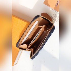 LV Артикул： M69997 Синий кошелек ZIPPY В сезоне осень-зима 2020 