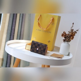 LV Кошелек для мелочи Артикул： M41939 Компактный, но чрезвычайн