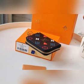 LV Специальная версия кошелька Zippy Артикул： M80305 Из коллекци