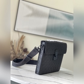 LV Артикул： M20835 Первый слой кожи Портфель Сдержанный дизайн и
