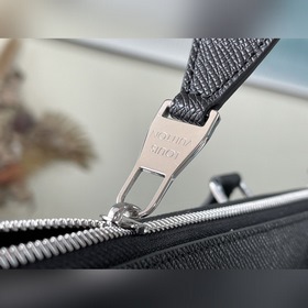 LV Модель： M30810  Slim портфель Изготовлена из кожи Taga с тон