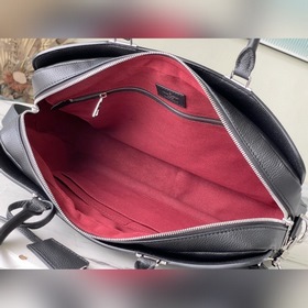 LV Артикул： M42680 Портфель из кожи первого слоя Эта прочная сум
