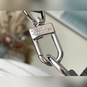 LV Артикул： M42680 Портфель из кожи первого слоя Эта прочная сум