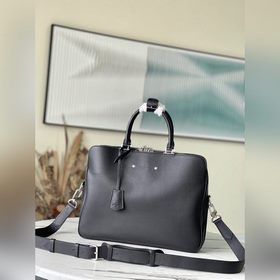 LV Артикул： M42680 Портфель из кожи первого слоя Эта прочная сум