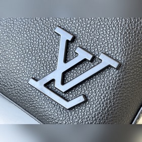 LV Модель： M57028 Черный кожаный портфель серии Armand, маленьки