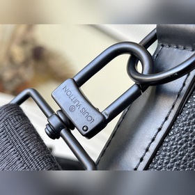 LV Модель： M57028 Черный кожаный портфель серии Armand, маленьки