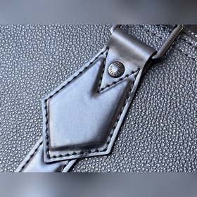 LV Модель： M57028 Черный кожаный портфель серии Armand, маленьки