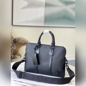 LV Модель： M57028 Черный кожаный портфель серии Armand, маленьки