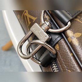 LV Модель M05 Porte-Documents Voyage Маленькая сумка для документ