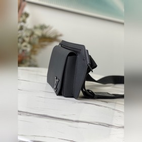 LV Модель M57081 Сумка через плечо Минималистичный дизайн из гл
