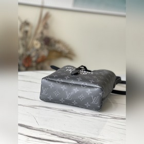 LV Модель： M43418 Совместная ограниченная серия с Хиро Фудзиwara