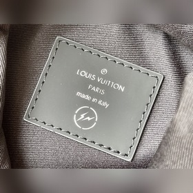 LV Модель： M43418 Совместная ограниченная серия с Хиро Фудзиwara