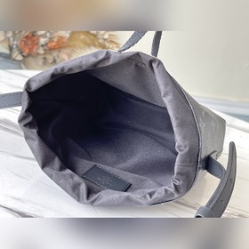 LV Модель： M43418 Совместная ограниченная серия с Хиро Фудзиwara
