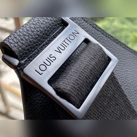 LV Модель： M57081  Aerogram Минималистичный дизайн из кожи тель