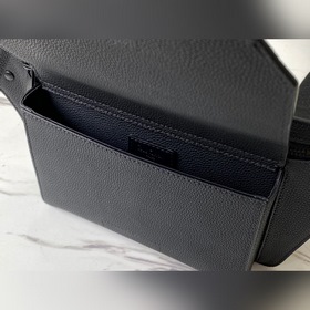 LV Модель： M57081  Aerogram Минималистичный дизайн из кожи тель