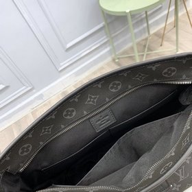 LV Модель M45214, 45216, Besace Zippée, сумка среднего размера Сп