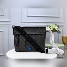 LV Модель M45214, 45216, Besace Zippée, сумка среднего размера Сп