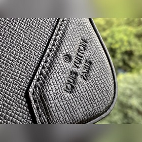 LV Модель： M30769  Брифинг-кейс двумя плечевыми ремнями Простор