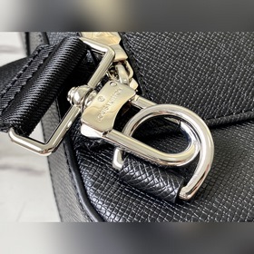 LV Модель： M30769  Брифинг-кейс двумя плечевыми ремнями Простор