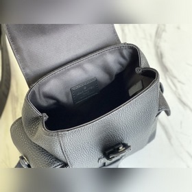 LV Модель： M58495 Кожаный рюкзак Christopher XS Это упрощенная в