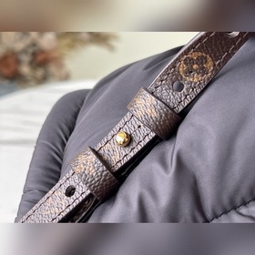 LV Модель： M58981 Серия Pillow Рюкзак Изготовлена из 100% перера